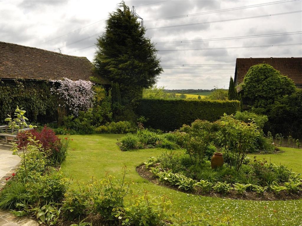 Ollivers Farm Bed & Breakfast Great Yeldham Exterior photo